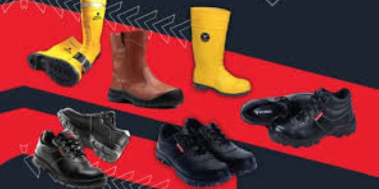 Pentingnya Sepatu Safety untuk Keselamatan Kerja images (11)